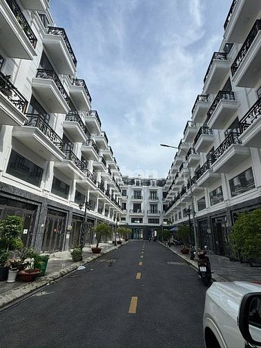Bán nhà phố Tô Ngọc Vân Q.112.Hồ Chí Minh