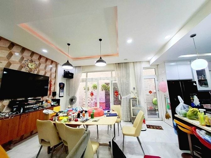 Bán biệt thự KDC Bông Sao Phường 5 Quận 8 - Ngang 8m x 16m - 26,5 tỷ