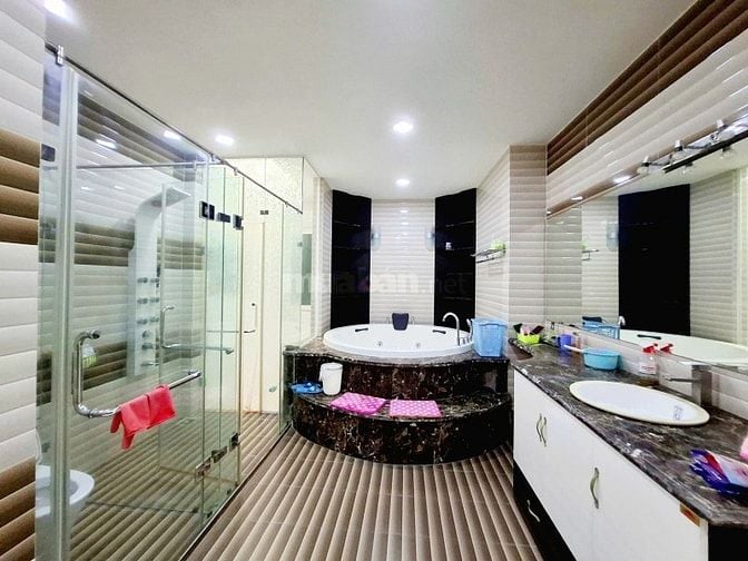 Bán biệt thự KDC Bông Sao Phường 5 Quận 8 - Ngang 8m x 16m - 26,5 tỷ