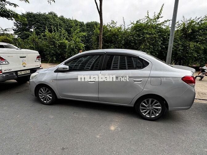 Mitsubishi Attrage 2015 1.2 CVT - 140000 km