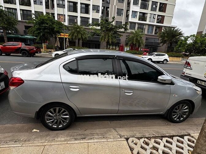Mitsubishi Attrage 2015 1.2 CVT - 140000 km