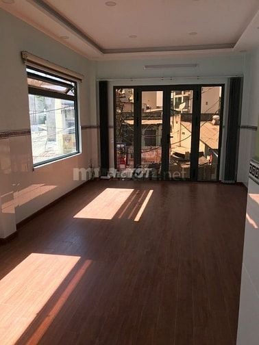 MT Phan Văn Trị Gần Ngã 4 Nơ Trang Long 4x13m Trệt 2 Lầu Có Vỉa Hè