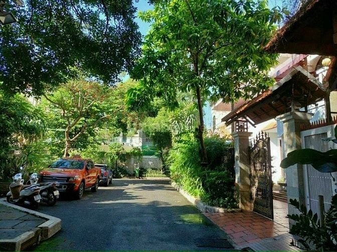 BIỆT THỰ SÂN VƯỜN THẢO ĐIỀN- QUẬN 2 (TP- THỦ ĐỨC), 18X19,5M, GIÁ 62 TỶ