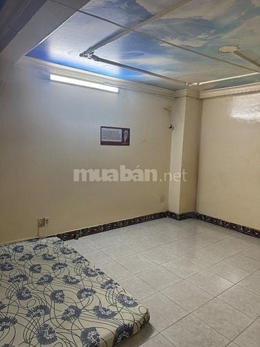 Phòng trọ nhà đúc đường 16m Q5