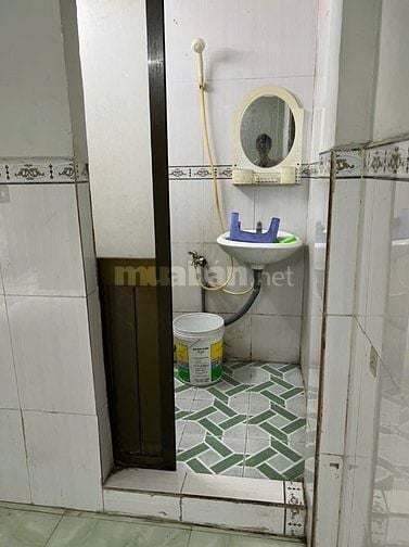 Nhà cho thuê nguyên căn có gác suốt đường Sư Vạn Hạnh Phường 9 quận 5