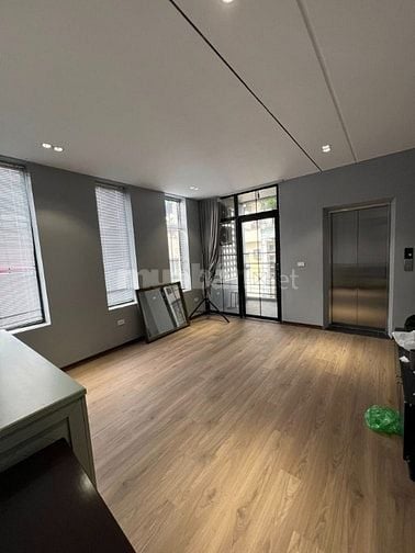 BÁN NHÀ TỨ LIÊN - TÂY HỒ 70m² x 5 TẦNG, MT 4,5 m², THANG MÁY
