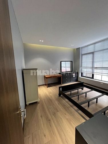BÁN NHÀ TỨ LIÊN - TÂY HỒ 70m² x 5 TẦNG, MT 4,5 m², THANG MÁY