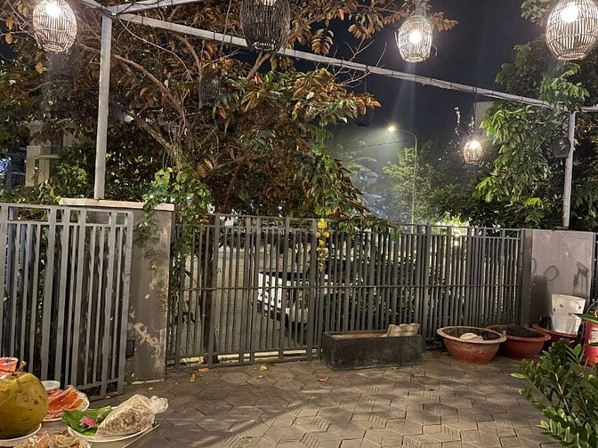 Bán nhà mặt tiền, căn góc 8x17.6m, vị trí vàng, cách trung tâm 25 phút
