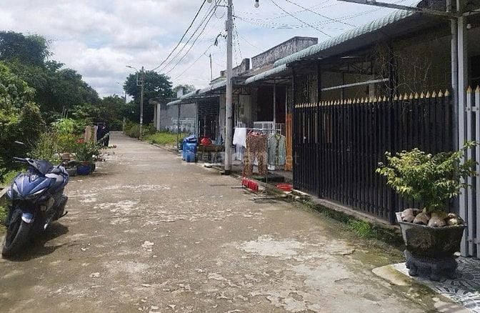 Ông bà bán nhà 1 trệt 1 lửng ở Tân Thông Hội- Củ Chi giá 850 triệu    