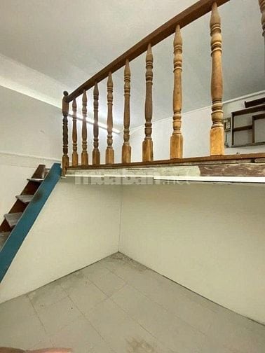 Cho thuê nhà hẻm 3m(BG) Nguyễn Đình Chiểu, P.5, Q.3 giá 12tr