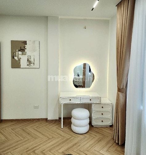 Bán Nhà Bạch Mai-Lô Góc-40m x 4Tầng Full Nội Thất 5*-Sổ Vuông-Hơn 7 Tỷ