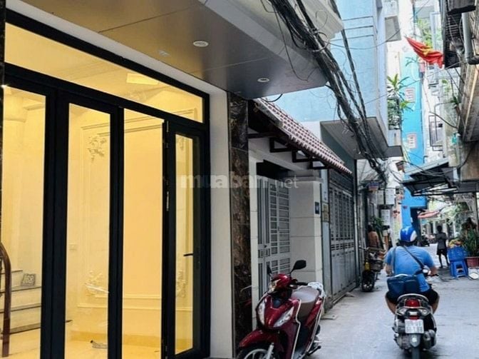 VỊ TRÍ VÀNG ! Bán nhà ngõ thông Tam Khương 43m2 x 5t, dân xây ở ngay