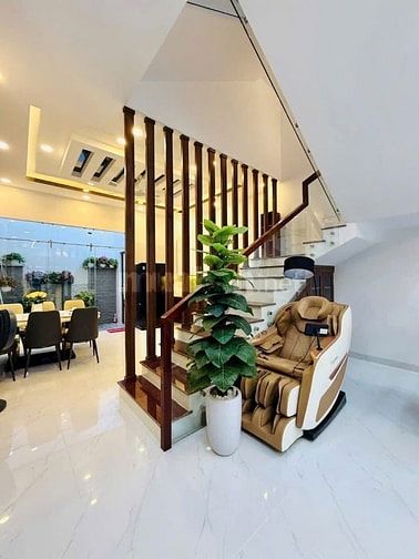 Đi nước ngoài định cư bán gấp nhà ở đường Dương Vân Nga, phường 3 Tân 