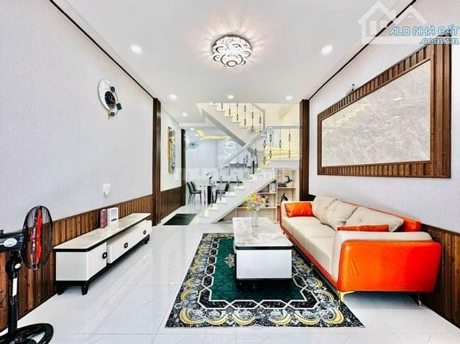 Chủ Ngộp Bán Nhà Ngộp Đường Hoa Sứ, Phú Nhuận – 60m², Giá Chỉ 2.4 Tỷ