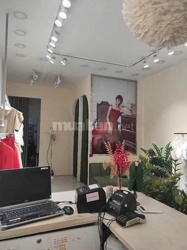 Cho thuê nhà hẻm 3m(BG) Nguyễn Đình Chiểu, P.5, Q.3 giá 12tr