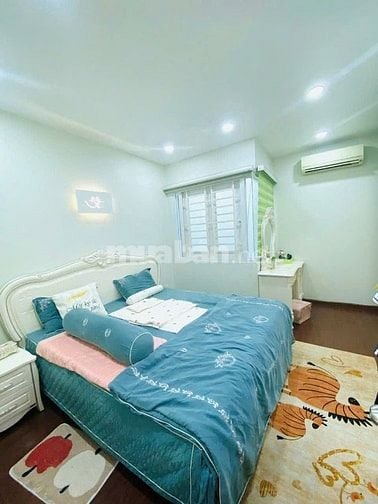 HXH Nguyễn Thị Thập 4 x 14m, 4 tấm, giá chỉ 8,9 tỷ.