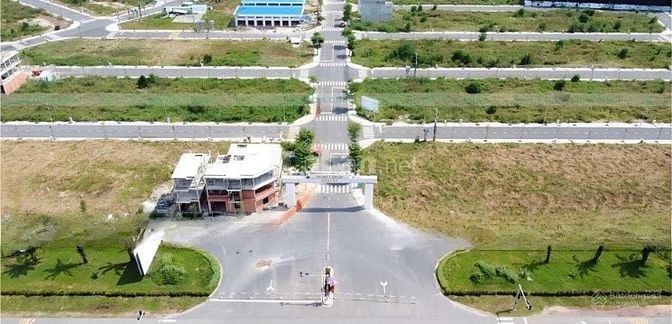  SỞ HỮU LÔ ĐẤT VỊ TRÍ ĐẮT ĐỊA Đ DT746,TÂN UYÊN, DT 80m2, SỔ HỒNG RIÊNG