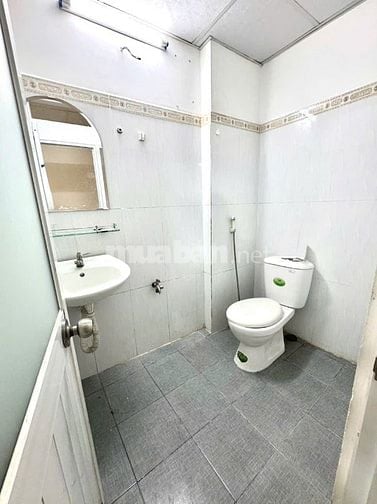 BÁN NHÀ TRỌ HẺM XE TẢI ĐƯỜNG SỐ 1 . PHƯỜNG 13 . QUẬN - GV