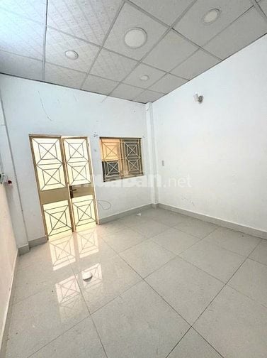 BÁN NHÀ TRỌ HẺM XE TẢI ĐƯỜNG SỐ 1 . PHƯỜNG 13 . QUẬN - GV