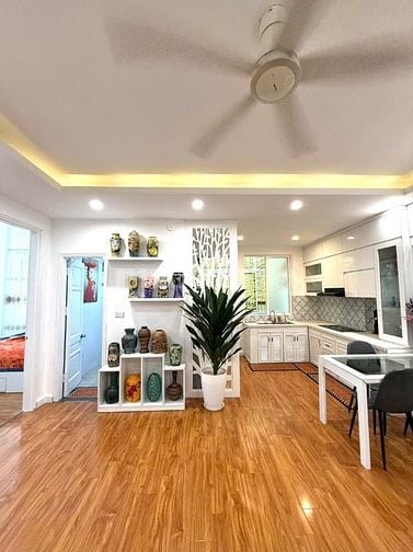 GIẬT MÌNH! Chung Cư Cầu Giấy 75m² 6ty - Dọn Vali Ở Ngay, Hộ Khẩu Vàng!