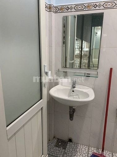 Cho thuê nhà hẻm 3m(BG) Thoại Ngọc Hầu, P.Phú Thạnh,Q.Tân Phú giá 12tr