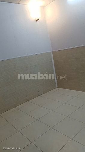 CHO THUÊ NHÀ TẦNG 1 TẬP THỂ KHU B KIM LIÊN