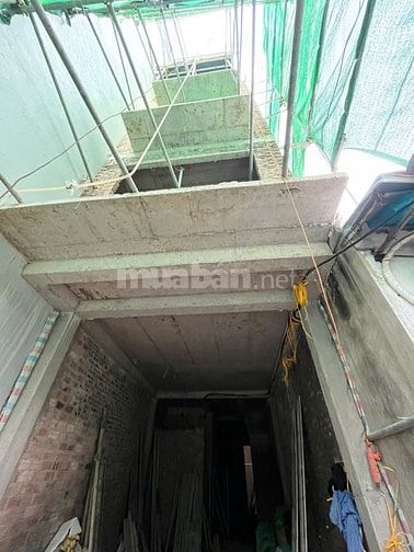 Bán nhà ngõ 521 Trương Định, DT 63,5 m2 x 5 tầng mới xây, gần đường to