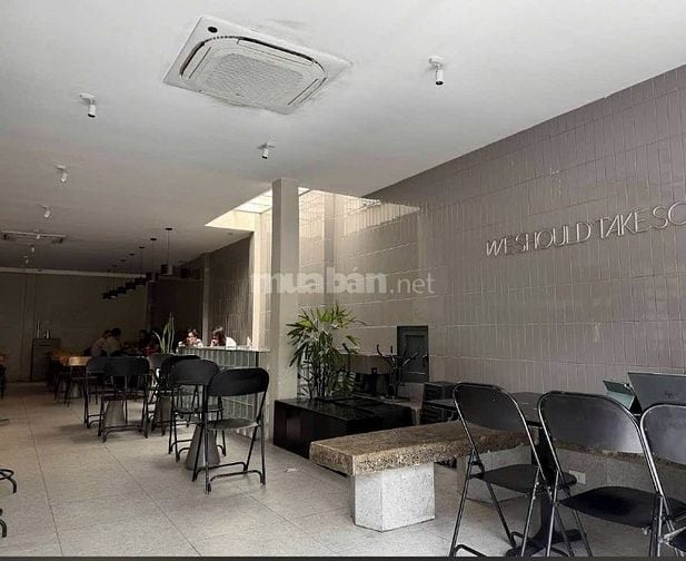 Cho Thuê Nhà Góc 2MT 130A Nguyễn Đình Chiểu + Phạm Ngọc Thạch, Quận 3