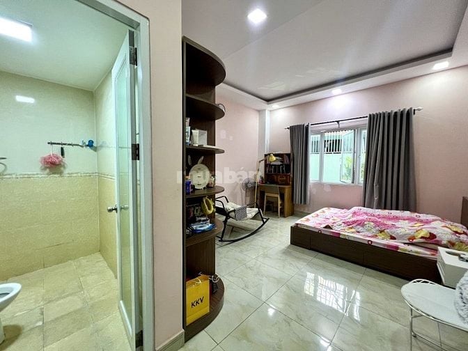 Hẻm xe tải 8m 95m2(4.4x21.5m) 3 tầng 4 PN Khuông Việt, Tân Phú