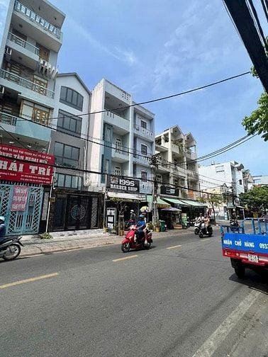 Bán nhà Mặt Tiền Kinh Doanh Đường Âu Dương Lân, P3, Quận 8. 149m2 Đất