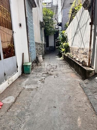 NHÀ ĐẸP 2 LẦU CHÍNH CHỦ GIÁ RẺ