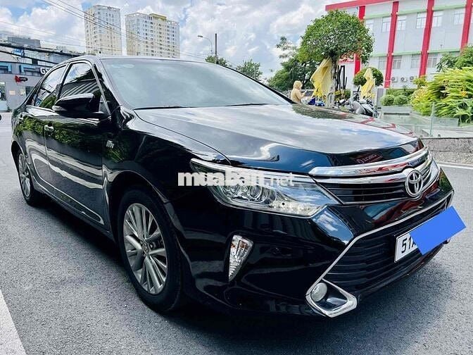 Toyota Camry 2018 2.5Q - màu đen VIP