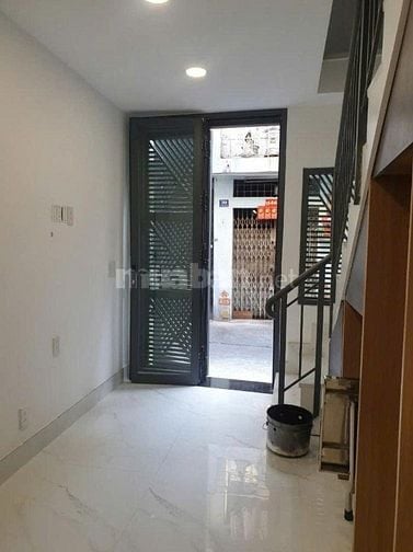 NHÀ 2 TẦNG MỚI HÒA HẢO Q,10-HXH -VÀI BƯỚC RA MẶT TIỀN HÒA HẢO - SỔ VUÔ