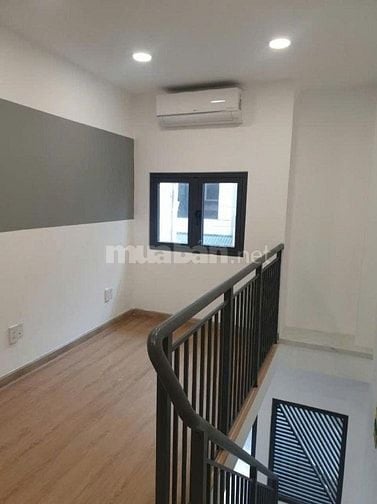 NHÀ 2 TẦNG MỚI HÒA HẢO Q,10-HXH -VÀI BƯỚC RA MẶT TIỀN HÒA HẢO - SỔ VUÔ