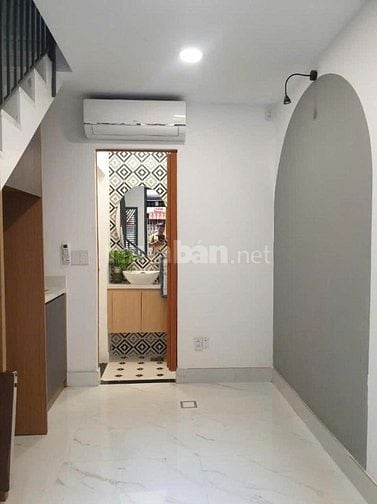 NHÀ 2 TẦNG MỚI HÒA HẢO Q,10-HXH -VÀI BƯỚC RA MẶT TIỀN HÒA HẢO - SỔ VUÔ