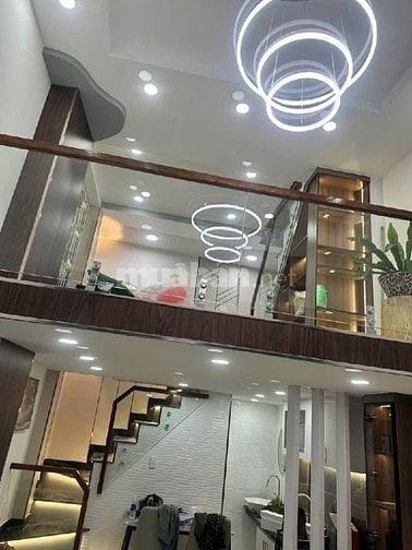Nhà Phùng Hưng giá 2 tỷ 690 triệu có nội thất sẵn| gần chợ Kim Biên 5p