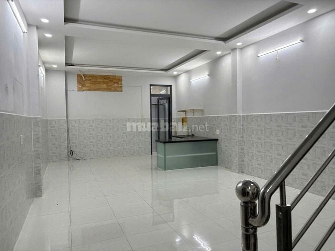 Cho thuê nhà mặt tiền Liên Khu 2-10, P.B.H.Hòa A, Q.B.Tân giá 9.5tr