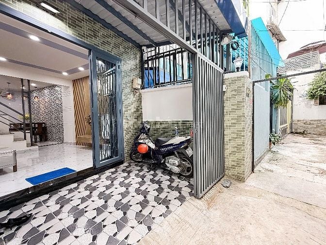 Nhà đẹp DT:4,6x10,5m CAO CẤP hẻm Nguyễn Kiệm, P3, Q.Gò Vấp.