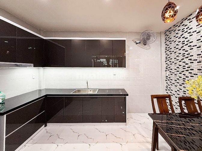 Nhà đẹp DT:4,6x10,5m CAO CẤP hẻm Nguyễn Kiệm, P3, Q.Gò Vấp.