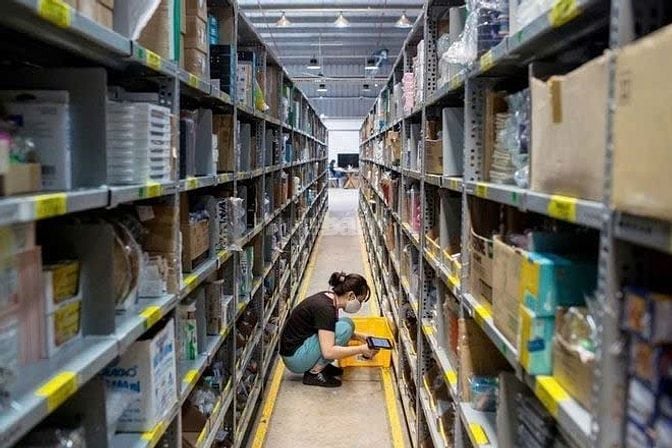 TUYỂN GẤP 5 NAM/NỮ ĐI LÀM TẠI KHO LAZADA QUẬN BÌNH TÂN 