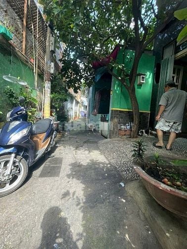 Bán nhà cũ Phan văn Trị 40m2 hẻm 3m – Giá 3,3 Tỷ bớt lộc.