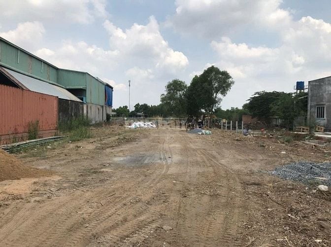 DT: 1.560M2 MẶT TIỀN ĐƯỜNG BẢY TẤN, XÃ AN PHÚ TÂY, HUYỆN BÌNH CHÁNH