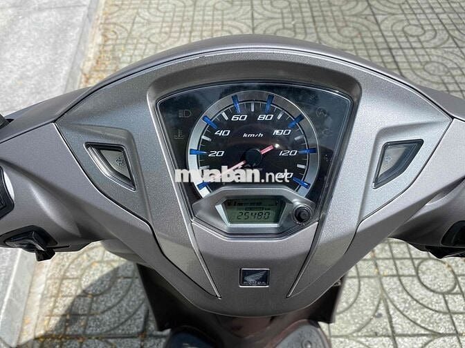 Lead 125i đời 2016 BSTP ngay chủ odo 25000