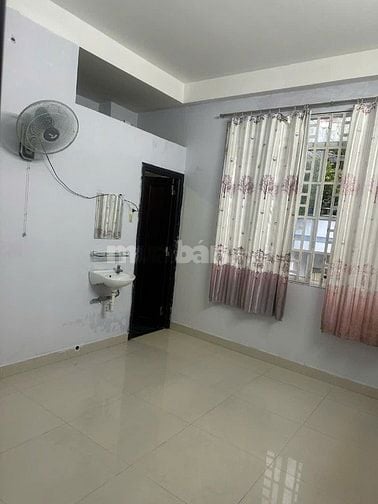 Cho thuê phòng mới đẹp WC riêng tại Nguyễn Lâm, P.6, Q.10