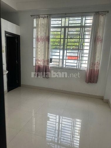 Cho thuê phòng mới đẹp WC riêng tại Nguyễn Lâm, P.6, Q.10