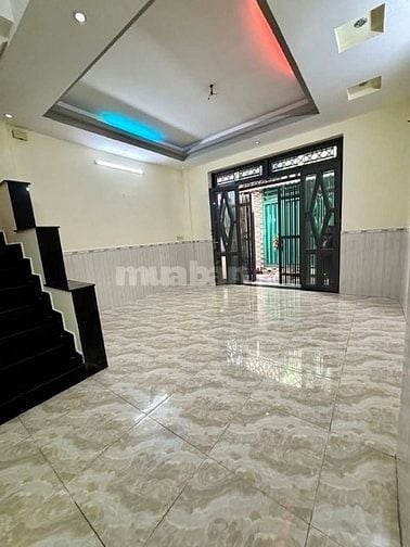 NHÀ MỚI ĐẸP - SÁT MẶT TIỀN ĐƯỜNG NGANG GẦN 4M - NỞ HẬU - NHỈNH4TỶ