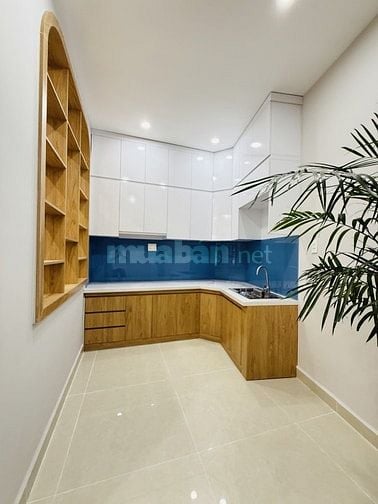 Nhà mới, sát MT 45m2 2 pn Ni Sư Huỳnh Liên, p10, Tân Bình