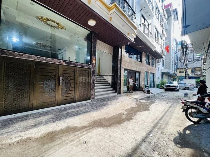 CC cần bán nhà mới 9 tầng 2 mặt ngõ ô tô .61m2 MT 5m
