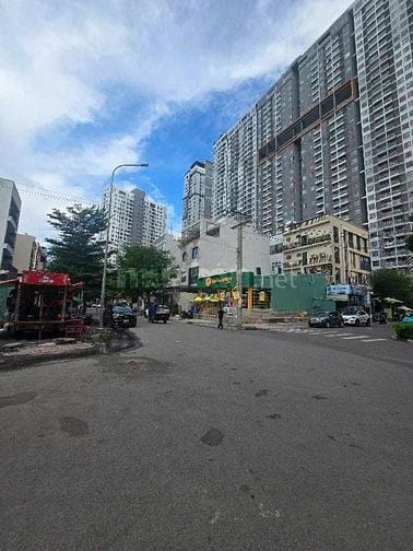 Đất mặt tiền đường Đào trí Quận 7. 5*19 hơn 7 tỷ.