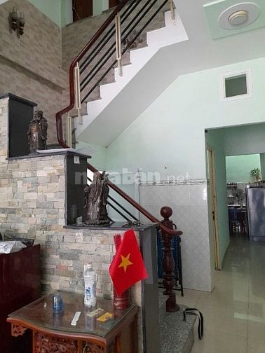 BÁN NHÀ MẶT TIỀN 4M,HƯỚNG ĐÔNG NAM,ĐƯỜNG RỘNG 16 M,GIÁP Q.10 & Q.11